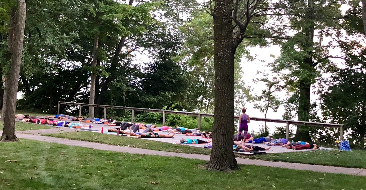 T_O_Wellness's tweet photo. Savasana if you like Sunset Yoga ✨❤️🌊☀️🌊🌘✨ #threadsofwellnessyoga #loraincountymetroparks #threadsofwellness #yogaatthebeach #beachyoga #beachybliss #yogaforeverybody #lorainproud @yogamama7 @loraincometparks @loraincounty @cityoflorain https://t.co/lpnWcR2mGx