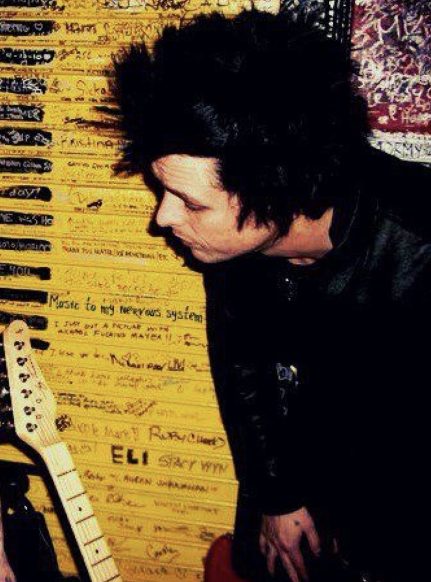 billie joe ⭑ tweet media