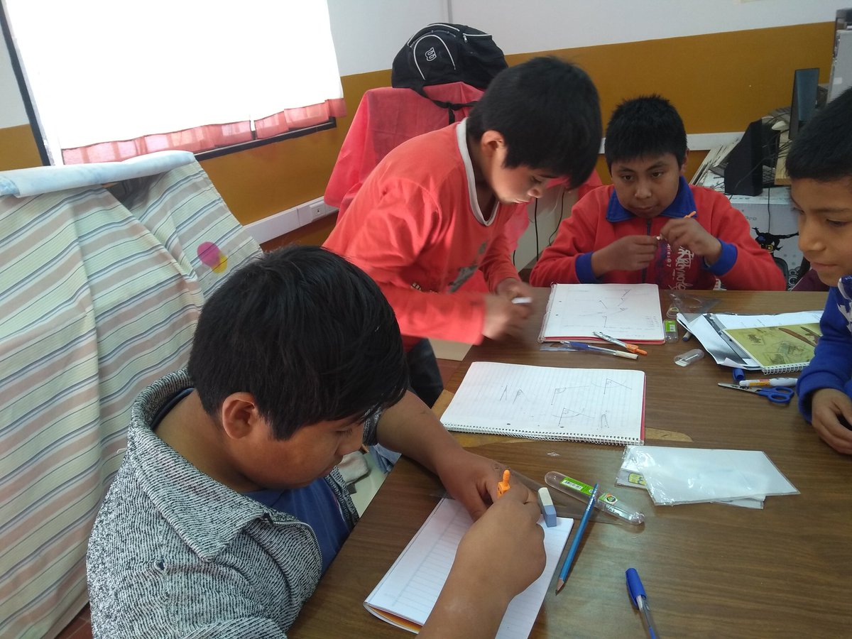 luisyap18's tweet photo. Realizando las clases de apoyo en la Escuela N° 4.107 en San Carlos 
#CAIN31SanCarlos
#turnotarde https://t.co/weoIHFfgiS