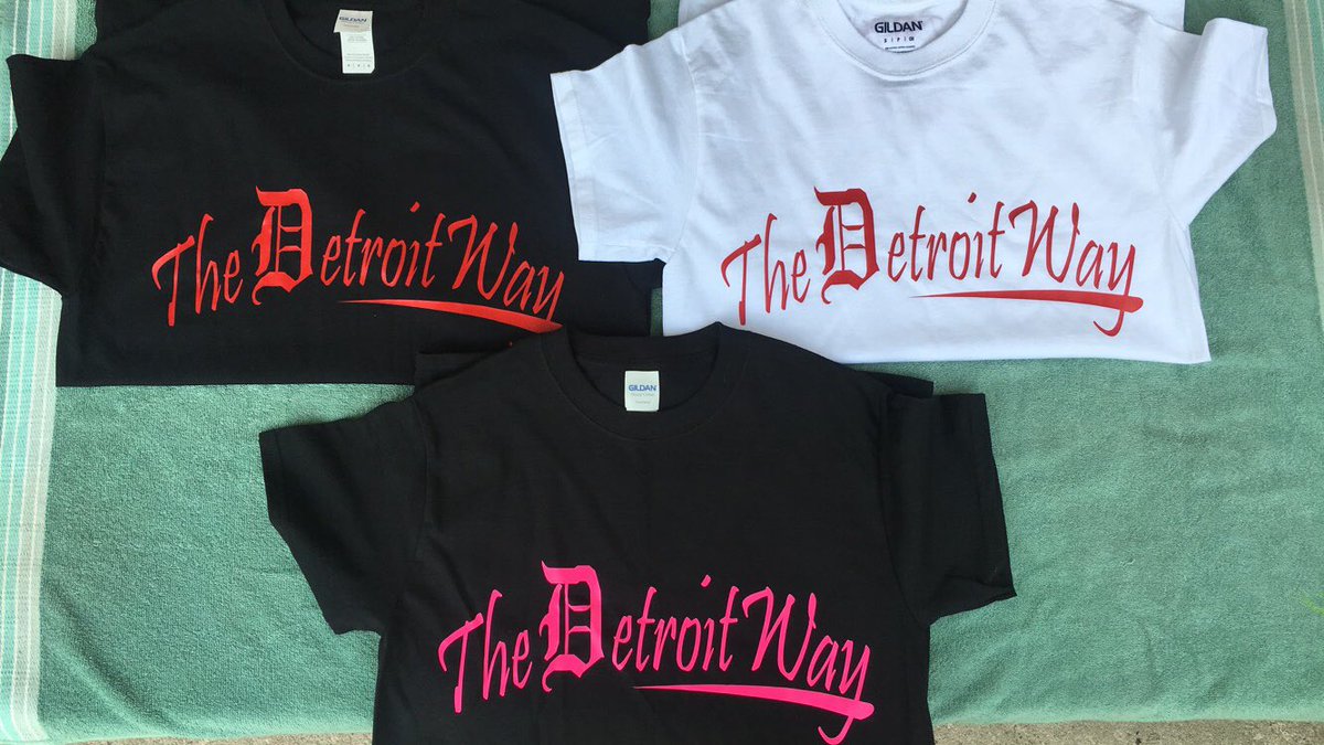 TDWMike's tweet photo. Last time I posted this, the design wasn’t up to par. So now I’m trying to promote my updated designs. I’m a young Detroit entrepreneur trying to get my business out there. If you could Retweet and Like it’ll help me out a lot. Preciate it 💯🙇🏻♂️ #TheDetroitWay https://t.co/p4JZva92R1