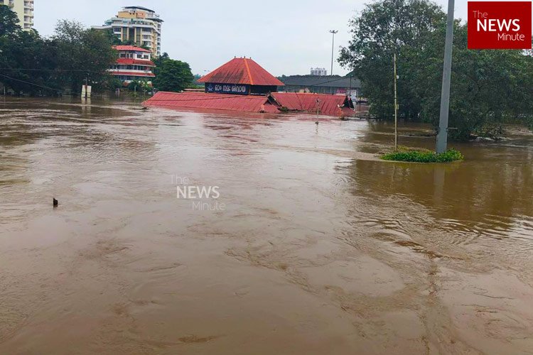 The News Minute On Twitter Keralarains Pictures From Aluva District Follow Live Updates Here Https T Co Diizrzamw2