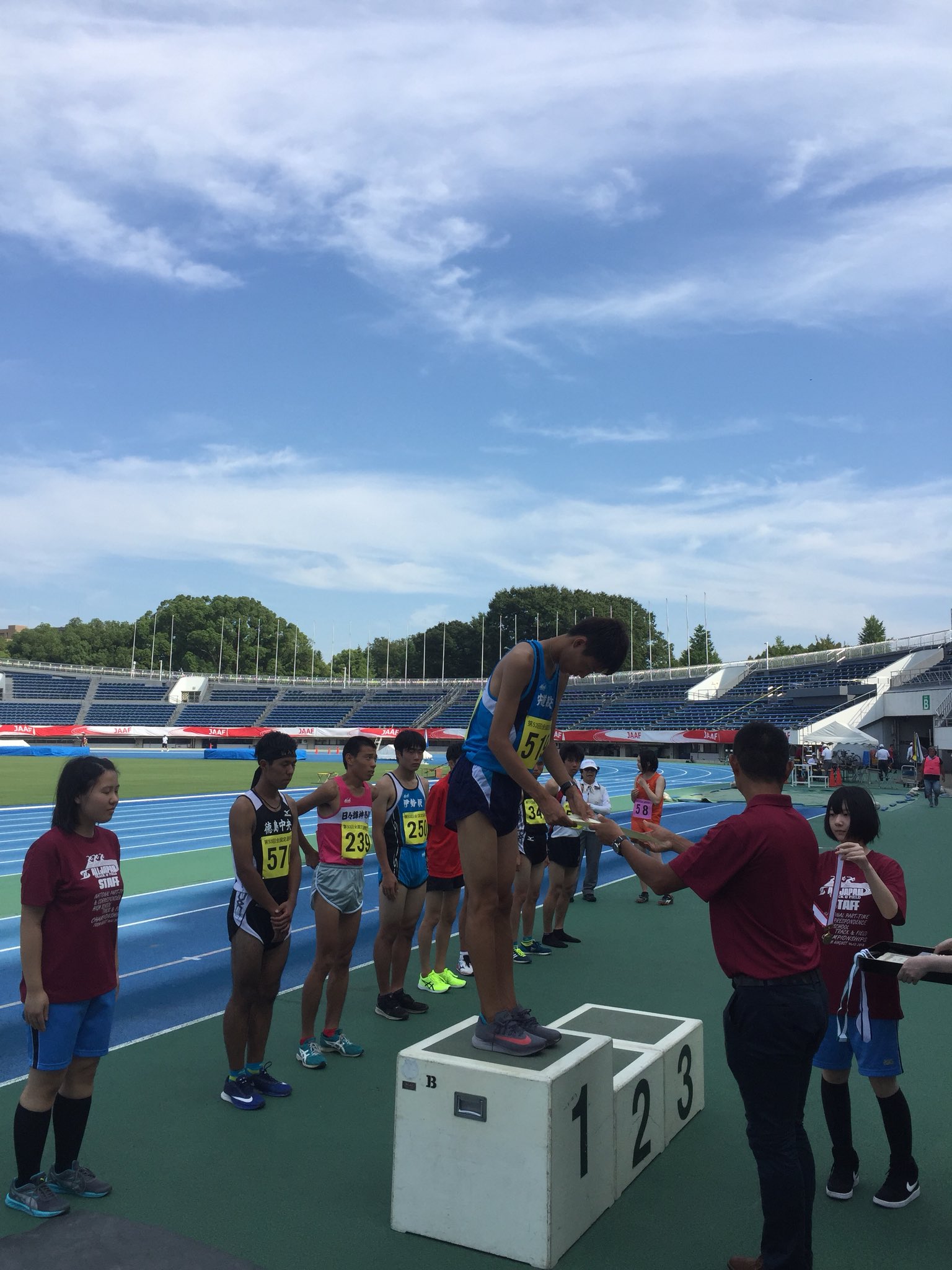 全国高等学校定時制通信制陸上競技大会 男子1500mの表彰式です 陸上 定通制陸上 アジア大会 携帯速報 T Co Lultwabakx T Co Jkbldkst6d Twitter