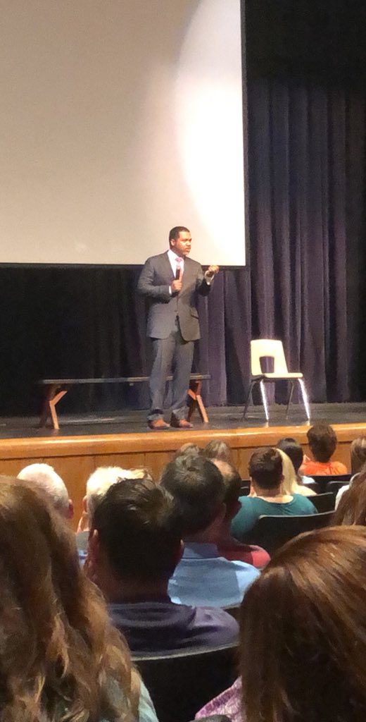 One of the best speakers we have had! Thank you <a href="/USD437/">Auburn-Washburn</a> for sharing Manny Scott with us #FreedomWriters Be the best part of a child’s worst day. 💙