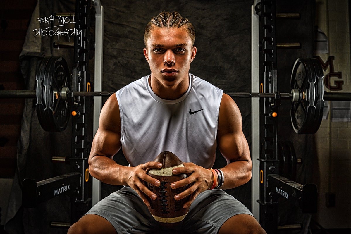 Sneak peek time from Evan's senior photo session today - I'd say you're ready for the season to begin! @Hull7Hull @dana_castonguay #football #WeightLifting @MGpartyzone #deathstare @profotousa #seniorportrait #sportsportrait #nikonphotography