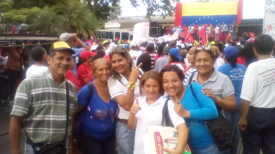 conucoyaracuy's tweet photo. En apoyo a nuestro presidente obrero .rechazando contundentemente el intento de magnicidio No volverán.@ceupuebloyara @PTMSNACIONAL @anacri13 https://t.co/cs27J2wNTf