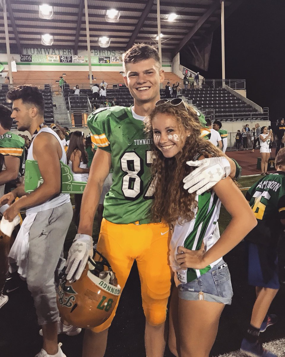 AntoniaRyan12's tweet photo. Happy 19th to my favorite boy ❤️❤️ love you! https://t.co/wb3KRSmaJX