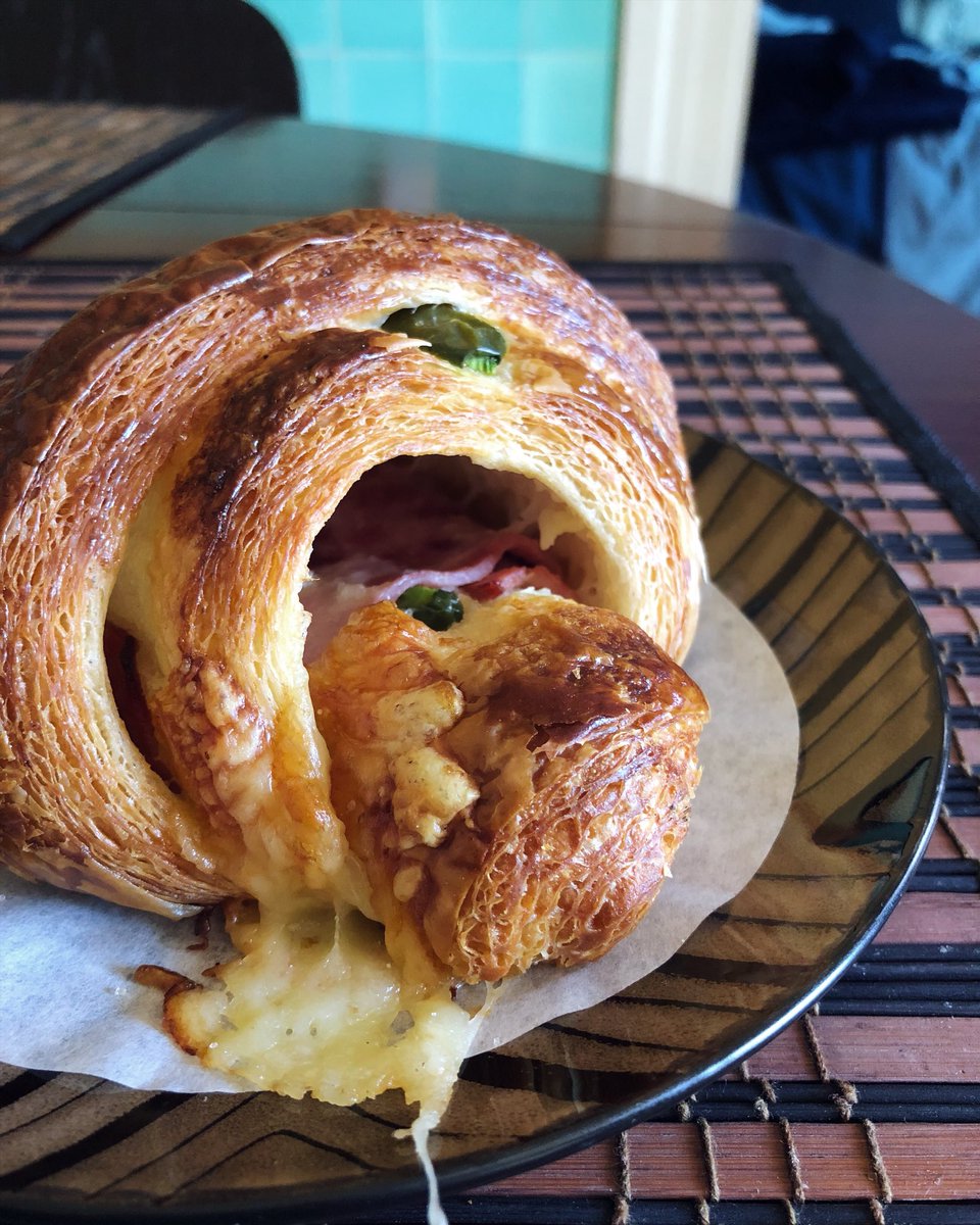 thelushers's tweet photo. Pastries so good, you’ll want to book a flight. Lucky for you, @AlaskaAir is having a RDU-SFO sale for the next hour or so. #notanad #iFlyAlaska https://t.co/wR4ESQDUsu