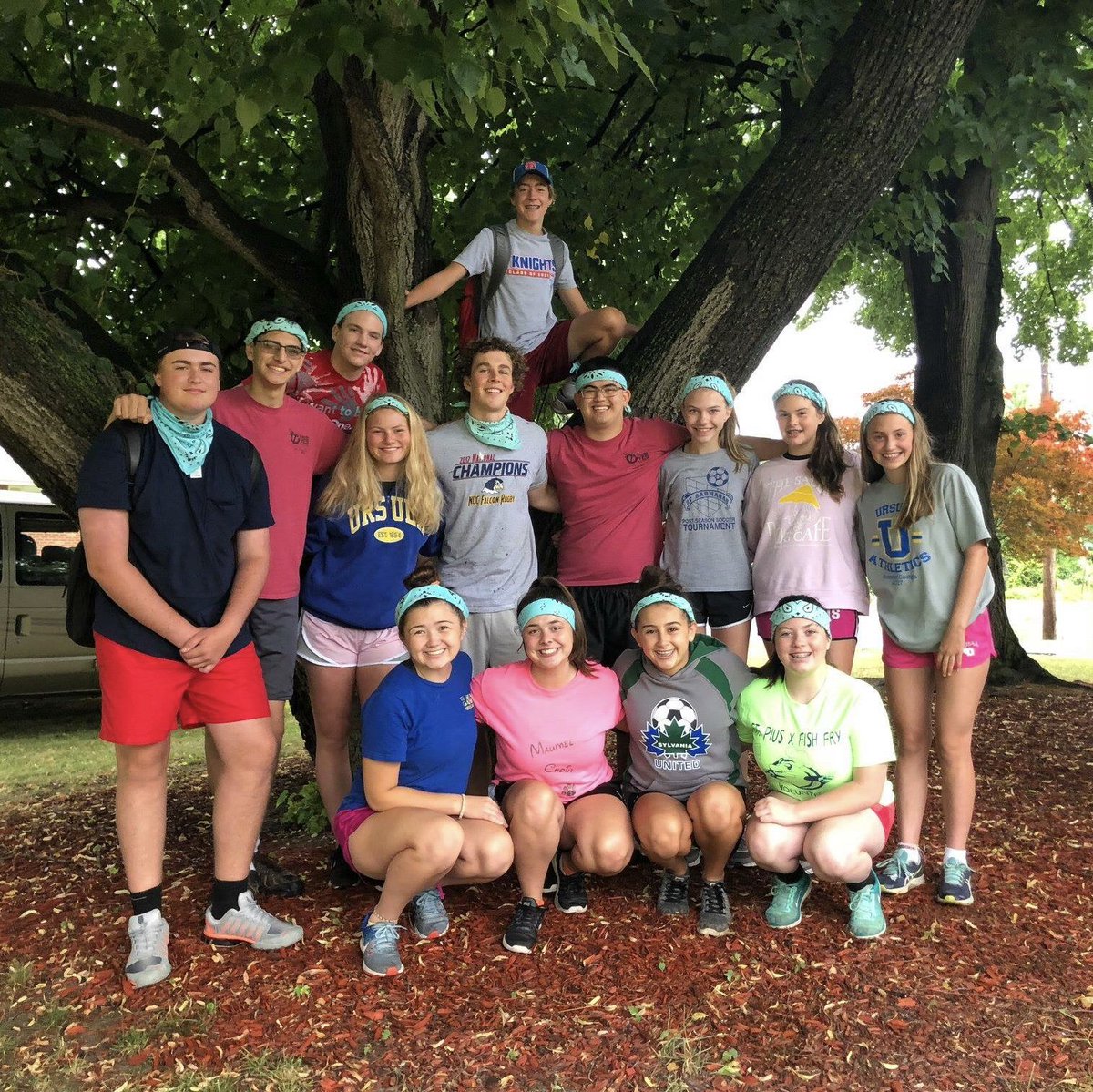 TolYESProject's tweet photo. throwback thursday to such an awesome crew 1!!! https://t.co/yZBnb2WISZ