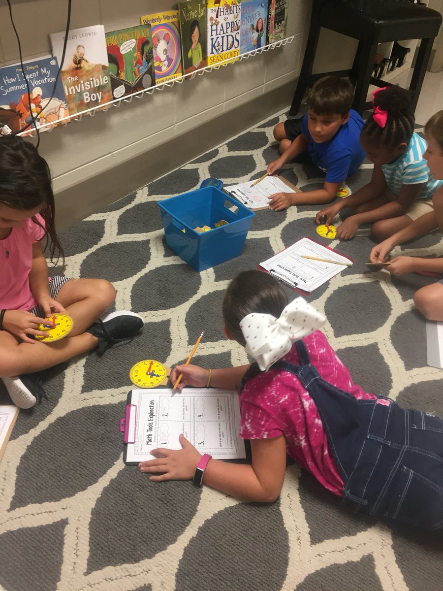 amandaewade1's tweet photo. My mathematicians explored various math tools and how they could be used to help solve math problems. https://t.co/4fwCtpWc77