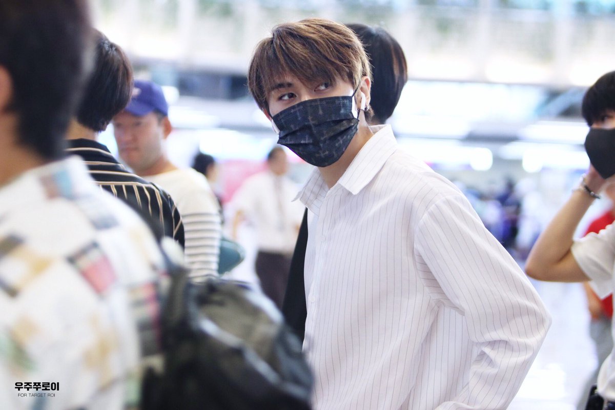 uchuchuROI's tweet photo. 180810 김포공항 출국✈️ 
#타겟 #TARGET #ターゲット
#주영웅 #로이 #ROI #ロイ
@target7official @TARGET7_K https://t.co/xYC0DSlBtu