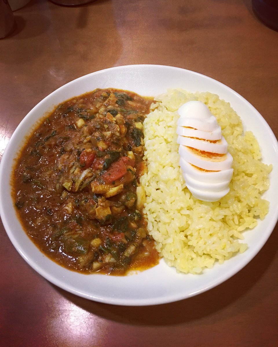 Naoto A Twitteren おはようございます 明日からお店が夏休みを取られるということで 駆け込み訪問 お腹が空いていたので 珍しくライス普通盛りでチキンカレーに野菜ミックスとゆで卵トッピング 大満足です さあ 帰って曲作りの続きを カレー情報局