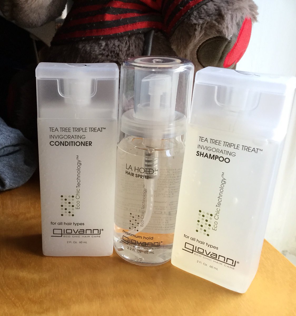 MyBitsandBleeps's tweet photo. No need to compromise. 🌿 Try @GiovanniBrand It’s like a salon in a bottle! ¥ You can find their products at @welldotca
#teatree #ecochic #refreshing #teatreetripletreat #invigorating #giovannihaircare #2chic #vegan #veganbeauty #naturalhair #vegansofIG #ad
@M2brands https://t.co/SfT2uqsKHF