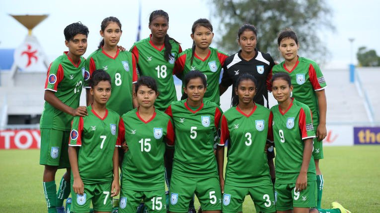 Udashi_Pothik's tweet photo. Defending champions #Bangladesh U-15 women’s football team blew away #Pakistan U-15 women’s team by 14-0-goals in U-15 SAFF opener.
#saffwomenfootball 
https://t.co/7hBiPCDyKs - https://t.co/WN7HJPBejE