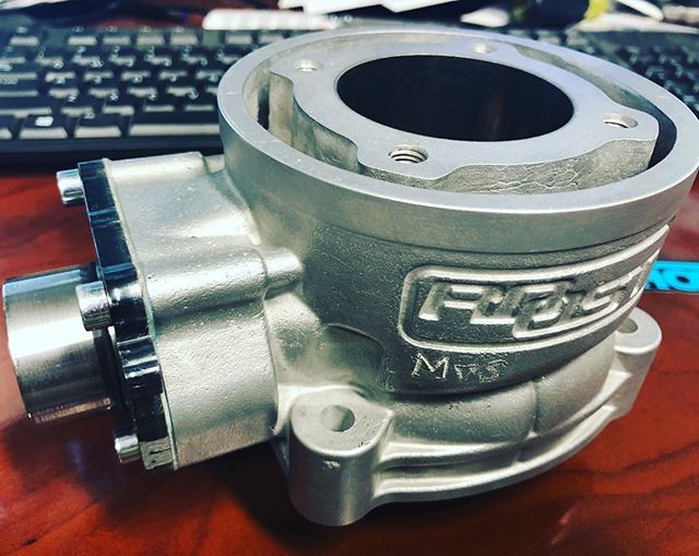 ScooterSwapShop's tweet image. Selling my mvs ported roost rc one 100cc bore. Needs a head, studs and gasket. Never ran. $400. This is a $750 setup before portwork! And no it’s not for dio :) #piaggio #rcone ift.tt/2MhvXnA