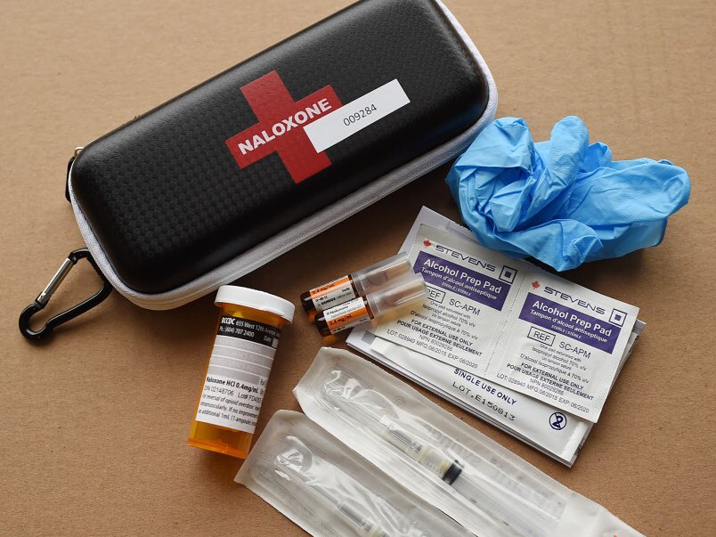 Today my amazing mom used a take-home-naloxone kit to save the life of someone who overdosed & collapsed outside her senior’s village in Spruce Grove, AB. Thanks @ahs_ems paramedics for training mom & her friends about THN & @sprucegrovefire for responding with AHS. #opioidcrisis