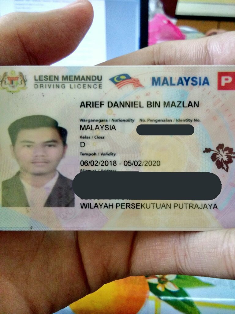 azizramleesau's tweet photo. Can u guys help me find this person! left his wallet at mcd putrajaya!! #missingwallet @brgsjks tolong carikan please thank you.
boleh contact muhammad di talian 0174318134 https://t.co/gJLShccgzc