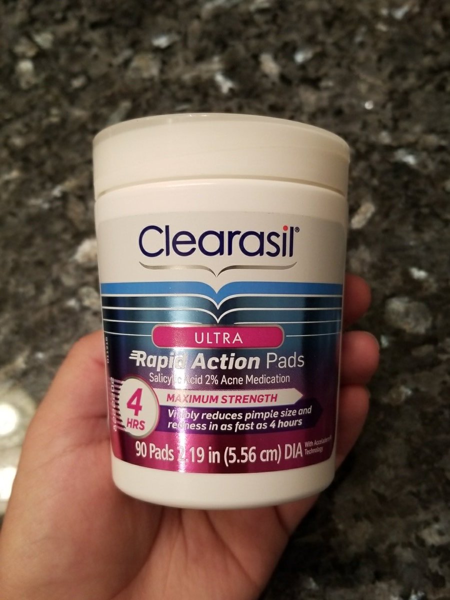 Angelin02809583's tweet photo. Hey  @BeautyChickee have you ever tried this for your pimples? I have always used it and they work so fast. One morning I saw that I had a pimple and it was bad and so I put this stuff on it and like by the end of the day it was pretty much gone. https://t.co/6rquoozq87