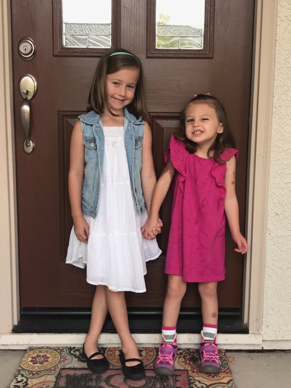 JaimeAnnH's tweet photo. My nieces are growing up so fast! They both had their first day of school today! Jellybean at @rcsdfiddyment and HG at @rcsdstoneridge! ❤️❤️❤️ #happyauntiej #RCSDFirstDay https://t.co/lohlZ3VvqM