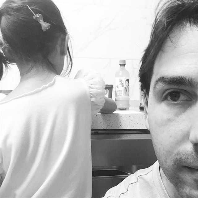 Jia is writing down the #닭볶음탕 (#dakbokkeumtang) recipe for me, and for <a href="/fi3ld/">Joel</a> who couldn’t make it to #cookingclass
#thestudenthasbecomethemaster