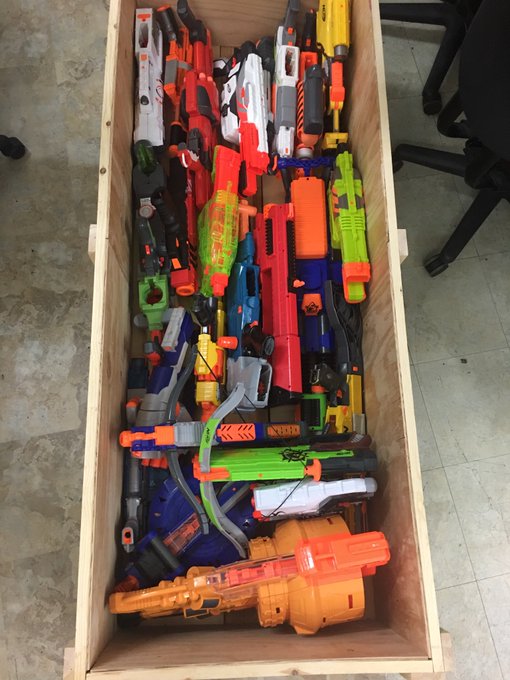 Xander&rsquo;s face was priceless when he gelot his &ldquo;one&rdquo; gift from me 🤩 https://t.co/VzUoxmXNx3<a href="/tag/tbthursday"class="tags"><span>#tbthursday</span></a><a href="/tag/sativarose"class="tags"><span>#sativarose</span></a><a href="/tag/sindylange"class="tags"><span>#sindylange</span></a><a href="/tag/vanillaskye"class="tags"><span>#vanillaskye</span></a>