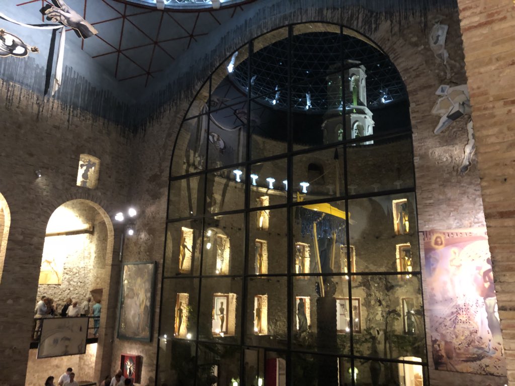 visitfigueres's tweet photo. Fins a l’1 de setembre

Us recomanem una visita a👇
 
El Museu Dalí de Nit ⭐️⭐️⭐️⭐️⭐️

👉 https://t.co/Hz3qGQIifU

#VisitFigueres #Figueres #Dalí https://t.co/1TE2vbh7pW