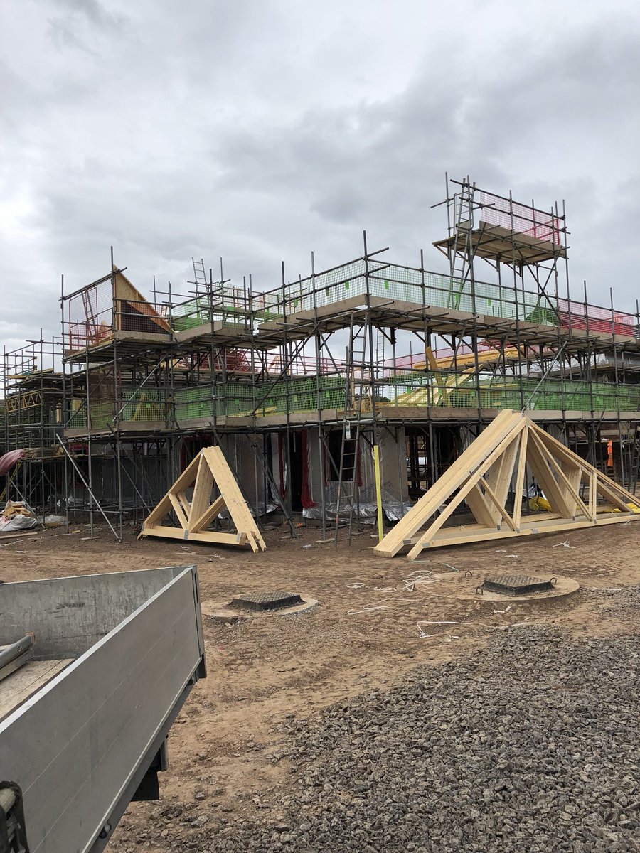 scaffrarecrest's tweet photo. Another job completed by me an out Wez @Michealhenighan #timber #frame #filledout https://t.co/AVaNHMhyLj
