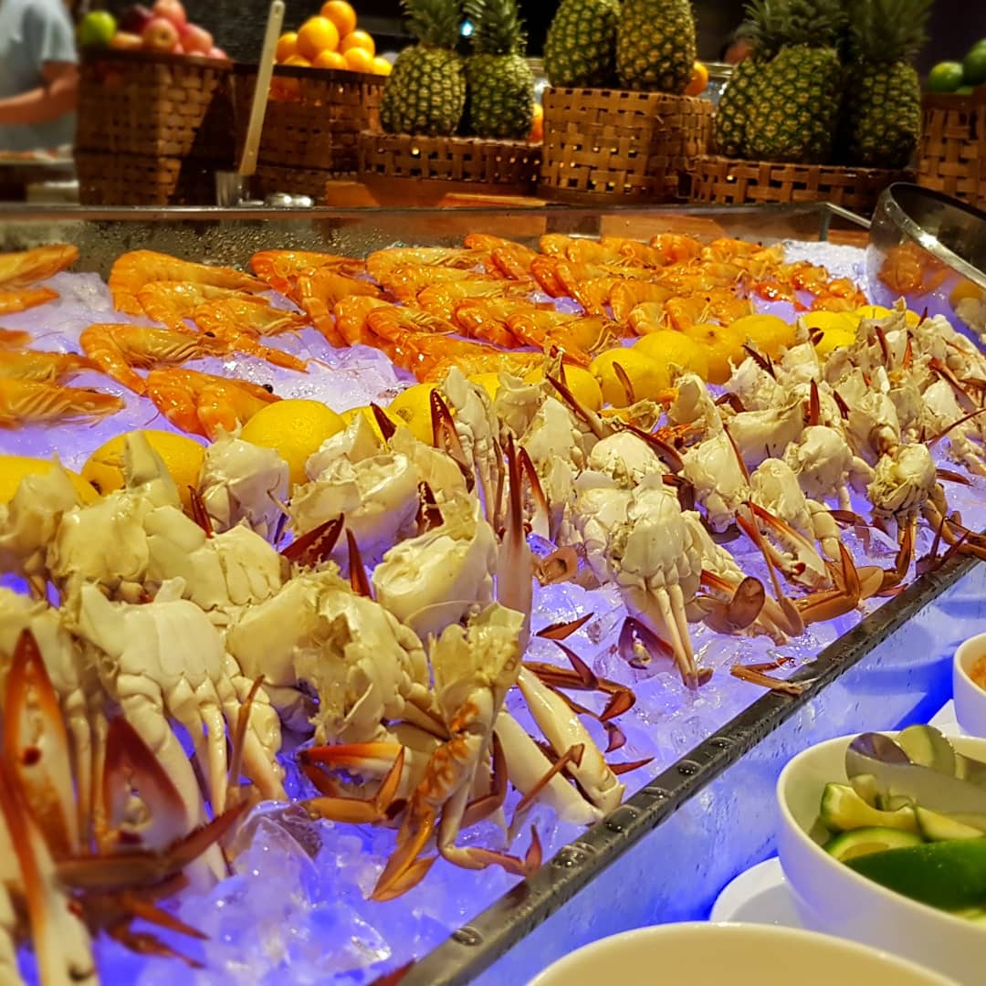 HYATTCODManila's tweet photo. It's seafood extravaganza night! Call the Cafe at 691 1234 extension 1163 for table reservations. #worldofhyatt #worldofunderstanding #dinner #buffet #thecafe https://t.co/AJFKv1jhkV