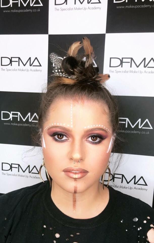 DFMAmakeup's tweet photo. 🧡 How gorgeous is #DFMA Tutor and #Mentor @Gemflossy’s incredible #Tribal-inspired #MakeupDemonstration, created for the #VVIP #MakeupCourse in #Bournemouth?!
#MUA #MOTD #Makeup #MakeupLover #Cosmetics #MakeupAcademy https://t.co/nHZZoVGfLR