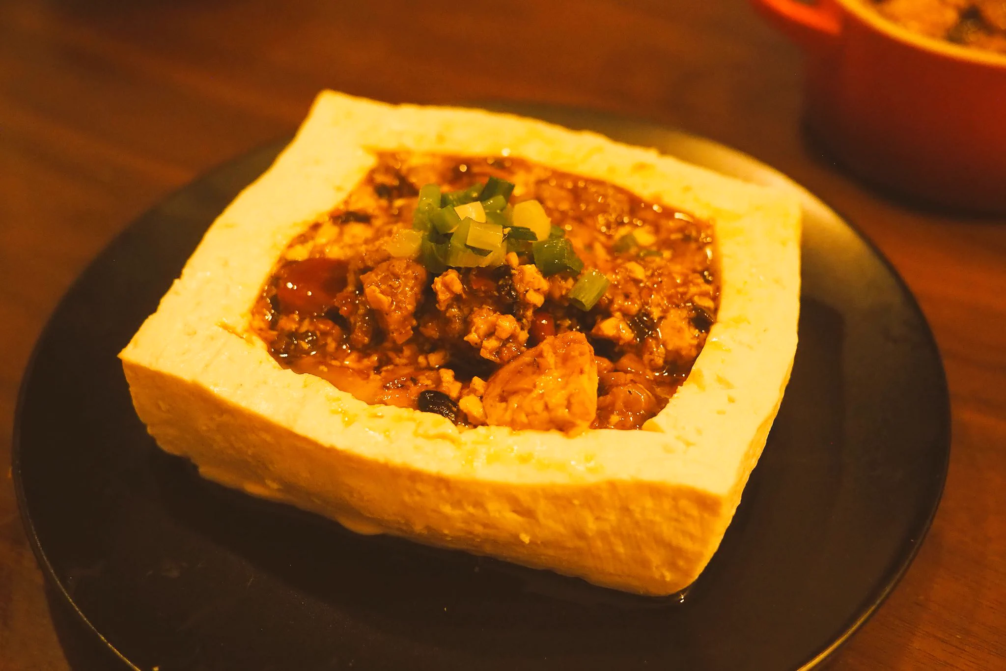 晩ごはんは冷やっこ・・・と思いきや中から出てきたのはなんとアレ！！