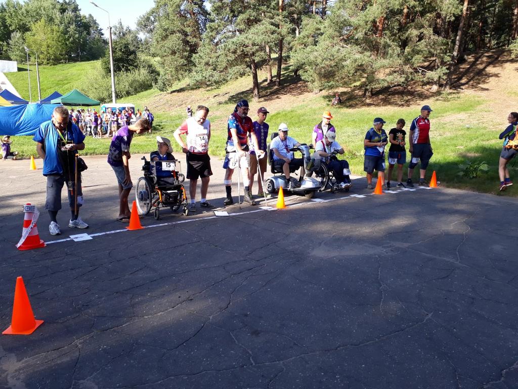 SuunnistusSSL's tweet photo. Tarkkuussuunnistuksen MM-viesti on alkanut Latviassa paralympiasarjan kissalla. Suomen joukkue Kari Pinola, Tuomo Markelin, Pekka Seppä. Avoimessa sarjassa Pinja Mäkinen, Sami Hyvönen, Antti Rusanen. #suunnistus #trailo #WTOC2018 https://t.co/z3nURIwO8p