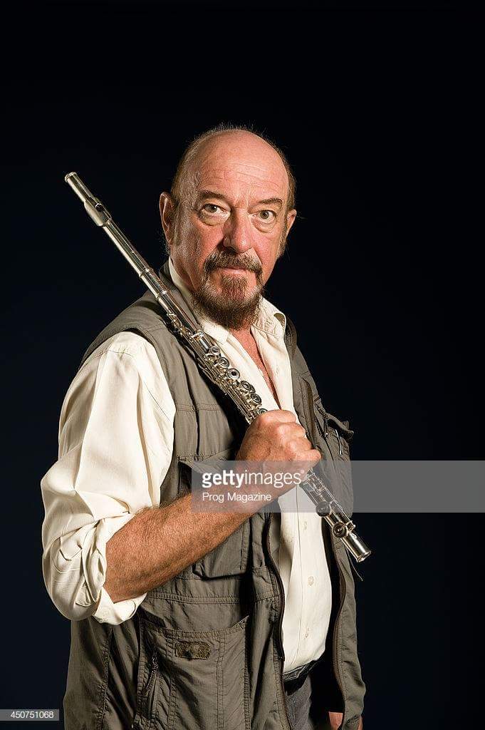 Ian Anderson, MBE (Jethro Tull)
Birth 1947.8.10 Happy Birthday
 