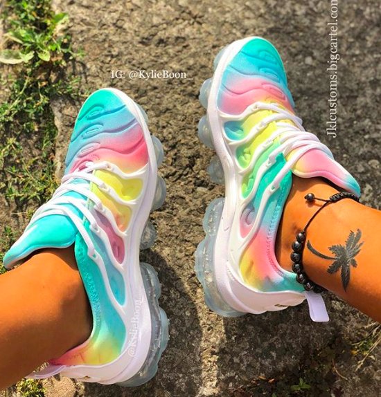 SneakerPics23's tweet photo. RT if you'd Rock https://t.co/Gc4CB5NBQq