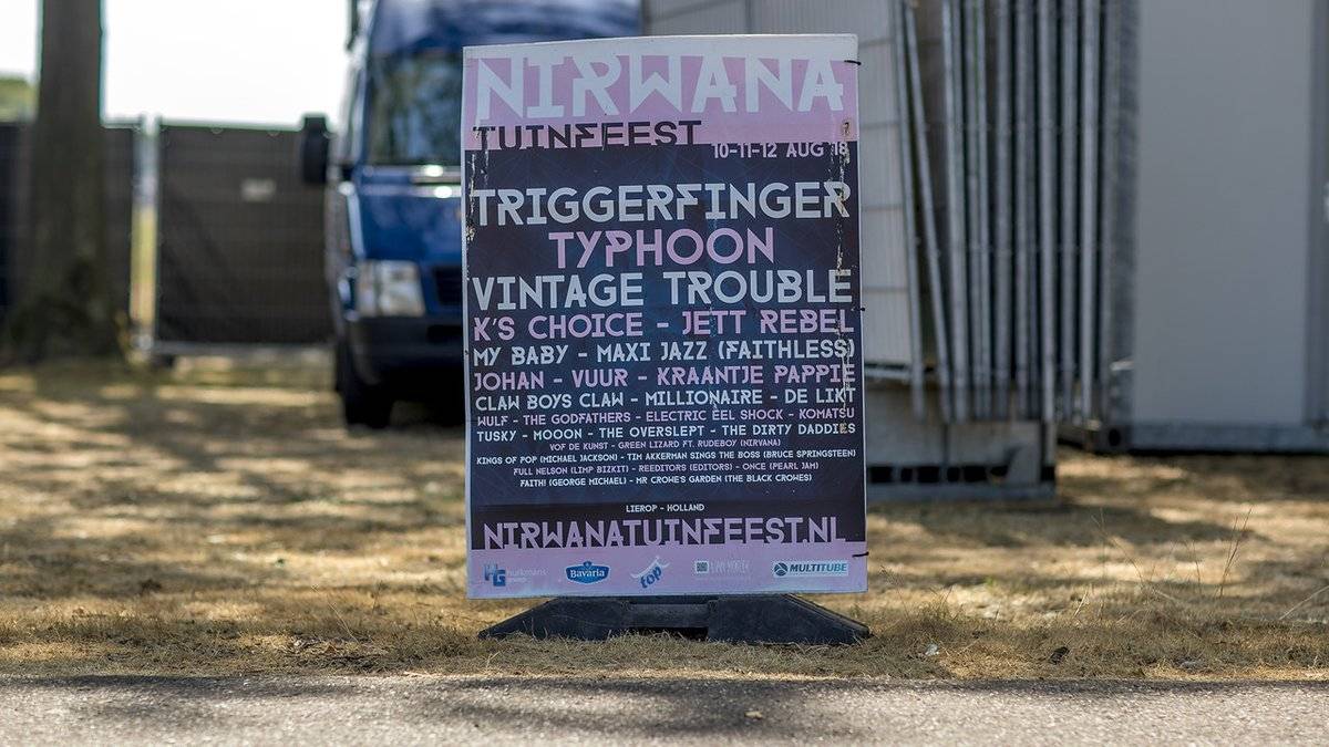 WillemBod's tweet photo. Today: @NirwanaTuinfest @NirwanaFestival Nirwana Tuinfeest #Lierop: @wildebeastband @TheOverslept @komatsurock @ClawBoysClaw @WulfieMusic @KsChoiceMusic @eel_shock @vintagetrouble @kraantjepappie @Triggerfingerrr https://t.co/URJr7VNQSd #NT18 https://t.co/R0lDKlTbdm