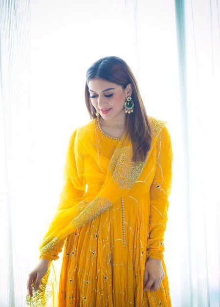 sridevisreedhar's tweet photo. The title of @ihansika 50th movie will be announced by @dhanushkraja on Aug 11 at 8:30 pm 

#hansika50th https://t.co/dwXTnZ1cXp