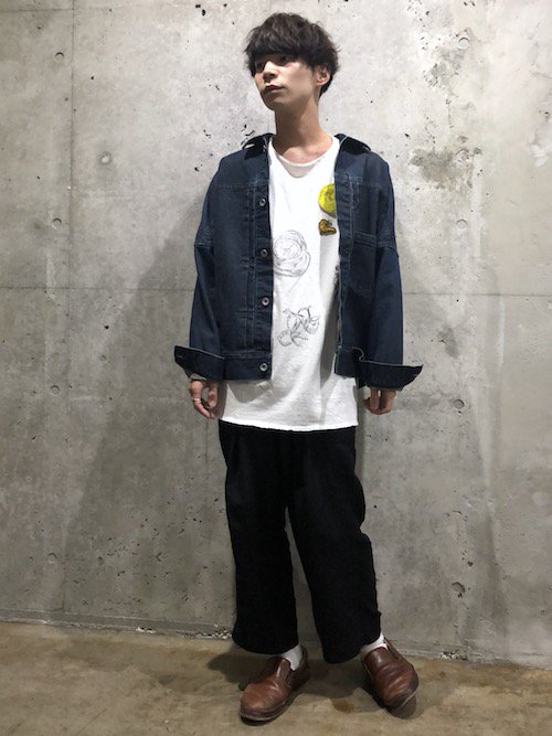 ouret_shop's tweet photo. [OURET × TAKAO SUZUKI] 
コラボTシャツ、予約受付中！
OURETオフィシャルブログにて、
コラボTを使ったスタリングをご紹介致しております。
是非ご参考くださいませ！
狐Tシャツ↓↓↓
https://t.co/z7g4I86uUW
スカラベTシャツ↓↓↓
https://t.co/MJmfkAo0cv
#OURET #ユニゾン #usg https://t.co/bLZ6B0p2JL