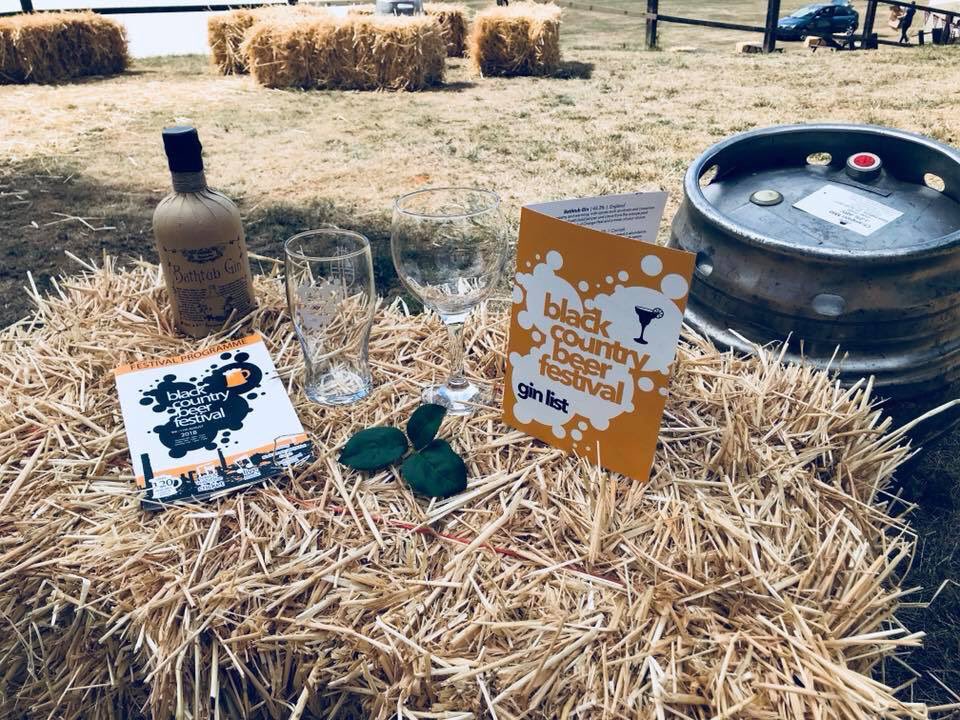 BCBeerFest's tweet photo. A great Thursday night to kick off the festival @LyeCricketClub 😎

TODAY’S SCHEDULE

- Midday - Open 🍻🍸
- 4-6pm - Jonny Allen Acoustic Session 🎤
- 6pm - T20 Cricket Match 🏏
- 8:30pm - @SkaFingerBand 🎤

https://t.co/VvJ1RydT0O

@greenduckbrew @sadlersales @StourHalesCAMRA https://t.co/XeLP2NtdQs