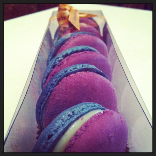 ganachechocolat's tweet image. Some beautiful custom champagne macaron boxes ready to go for a special event. Have a wedding or birthday coming up or need some #giftideas? Call us &amp;amp; enquire #macaronbox #handmade #madeinmelbourne