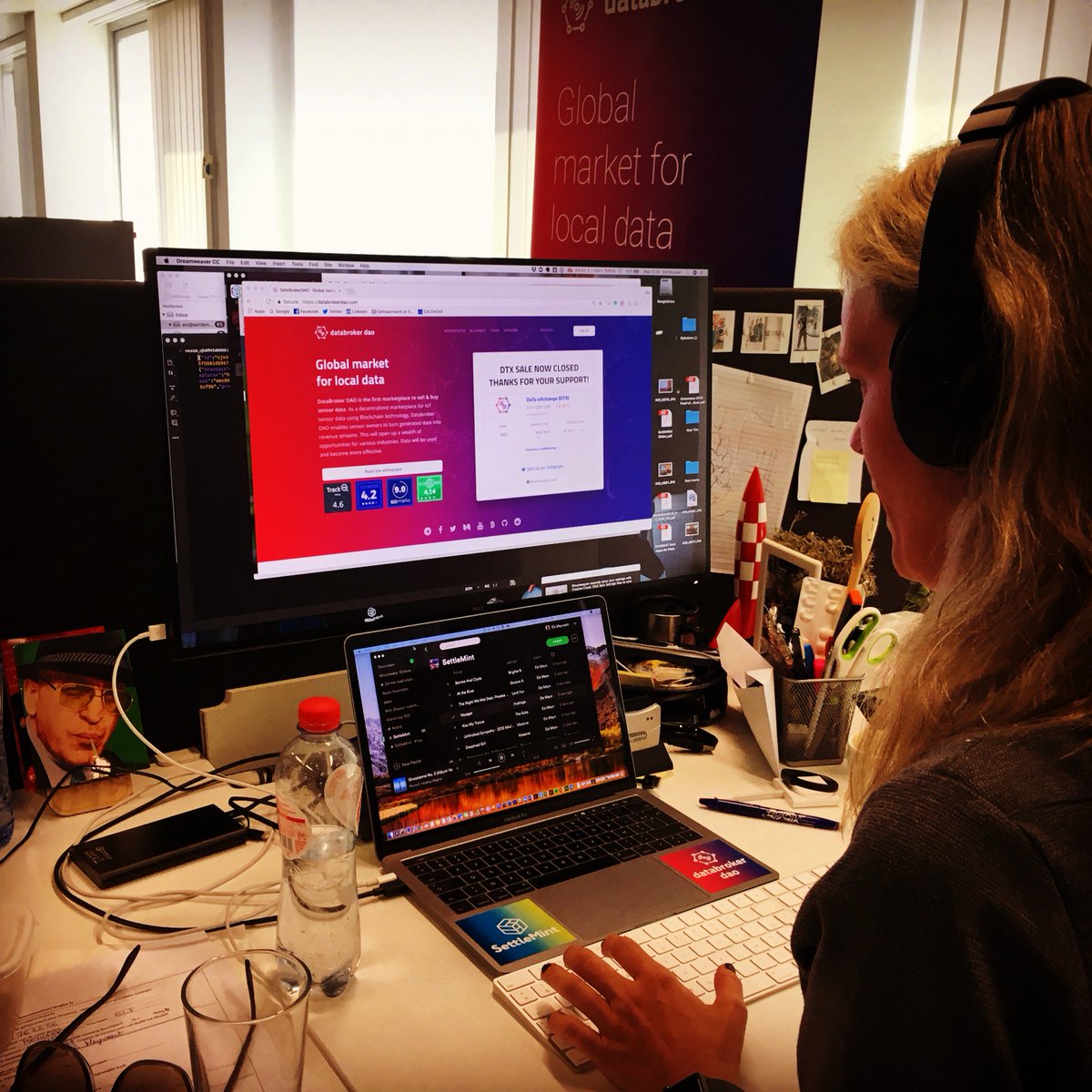 databroker_gl's tweet photo. Attention please! Meet Els, our Project Manager and talented @DataBrokerDAO storyteller, spreading the word allover this planet, convincing as much as possible future #sensordata #marketplace users. #teamupdate https://t.co/KdZ4pKfRQA