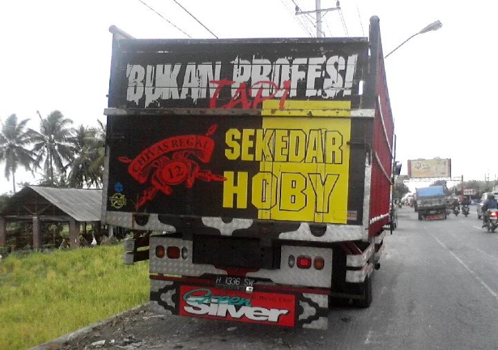 FakeIndosat's tweet photo. https://t.co/sUQcWEDqFb
