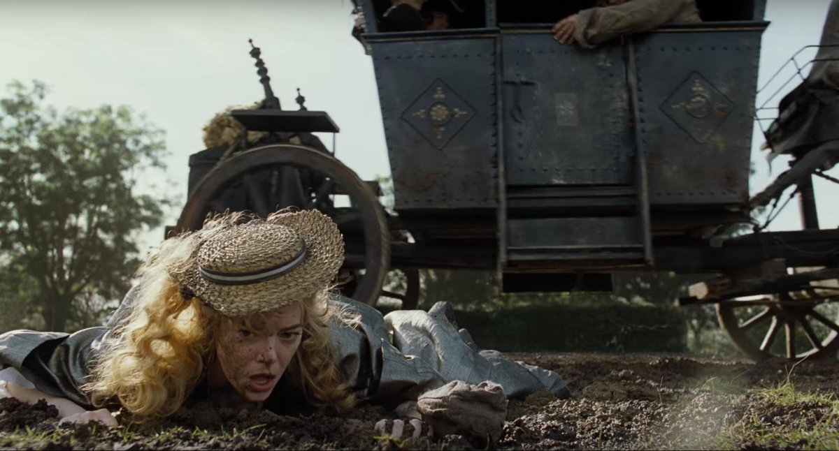 Filmaffinity's tweet photo. Trailer en español de #LaFavorita, lo nuevo de Yorgos Lanthimos (Canino, Langosta, El sacrificio de un ciervo sagrado), un drama ambientado en la  Inglaterra de principios del siglo XVIII con Emma Stone, Olivia Colman y Rachel Weisz.

https://t.co/FV9lpuCfDo https://t.co/lrEIK1hARb