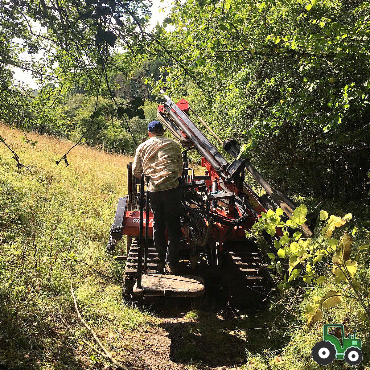 Paddock_service's tweet photo. “ACCESS ALL AREAS “ - we can get pretty much anywhere to install your new gates and fences ✅✅
#goanywhere #callforaquote #neveraproblem #newfence #gateway #accessallareas #woodenfence #yard #fencing #gates #paddock #mowing #topping #construction #cropspraying #bisley #stroud https://t.co/ygFtw4jjgs