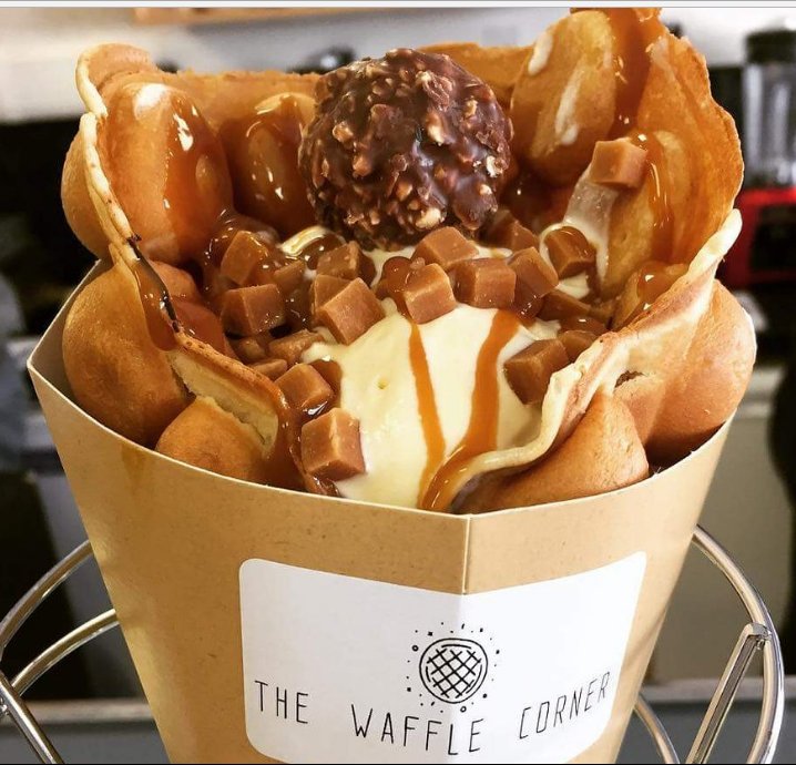 GenesisLife3's tweet photo. Happy Friday All!!!!! 
Why not get down to @thewafflecorner Kenfig Hill later today and spoil your self with creations like these!! #friday #FridayFeeling #genesislife https://t.co/4rykIFlWoJ