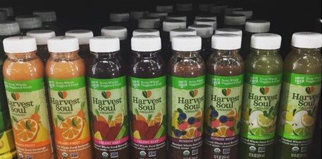 SusanBryenton's tweet photo. Have you tried @HarvestSoul #organic #juice? So much #healthy deliciousness!😋🥒🥕🍋#fruits #veggies #fiber #blended #beverage #nutrition #superfoods #foodies #health #HealthyLiving #wellness #Crossfit #yoga #invest #SmallBiz #innovation #Millennials #SquadGoals #FridayMotivation https://t.co/fDTjRqb9xi