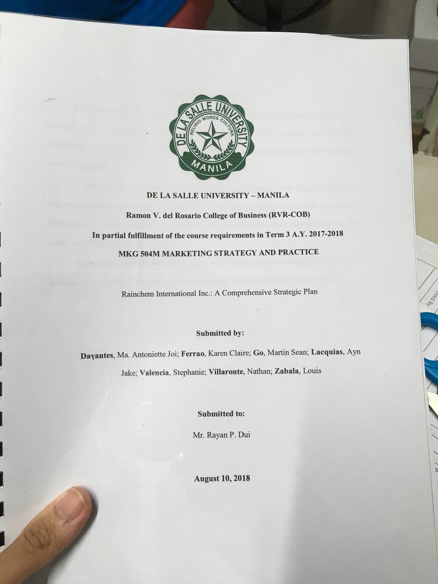 cloudsabovejake's tweet photo. Final paper done in one week. Do not ask me how because I never wanna relive this horror 😤
#MastersPa https://t.co/4ax7tHsVsX