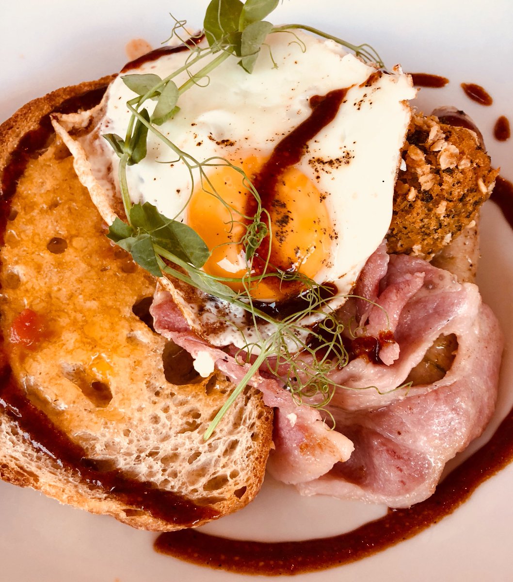 Great team “breakfast club” this morning ⁦⁦@6aramenyn⁩ / Brecwast gwych!!!