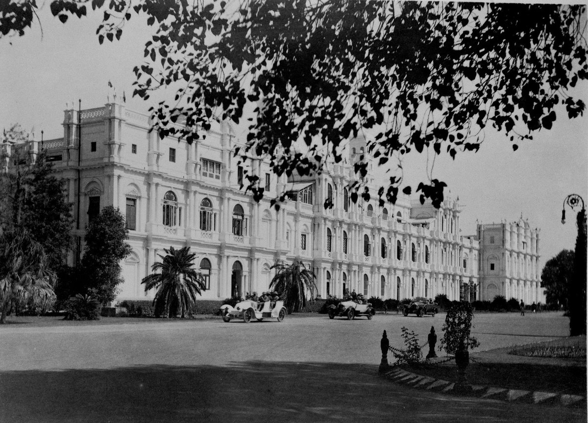 NEELESH_IC's tweet photo. Historical Photo of the Magnificent #JAIVILAS PALACE of #GWALIOR #INDIA

Photographed in February 1922 by : Mr. R.L. #Desai of #Lashkar (Gwalior)

@yashodhararaje @VasundharaBJP @MpArchaeology @MPTourism @TheTravelvibe @tourismgoi @GwaliorHistory @dmgwalior @incredibleindia https://t.co/C4wZTcnZ5O