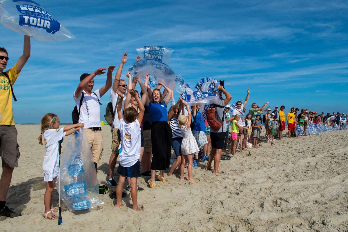 Plastic Fantastic doet mee aan de boskalis #beachcleanuptour. Tijdens deze tour willen wij laten zien dat afval niet bestaat. #Recycle #vanafvalnaargrondstof