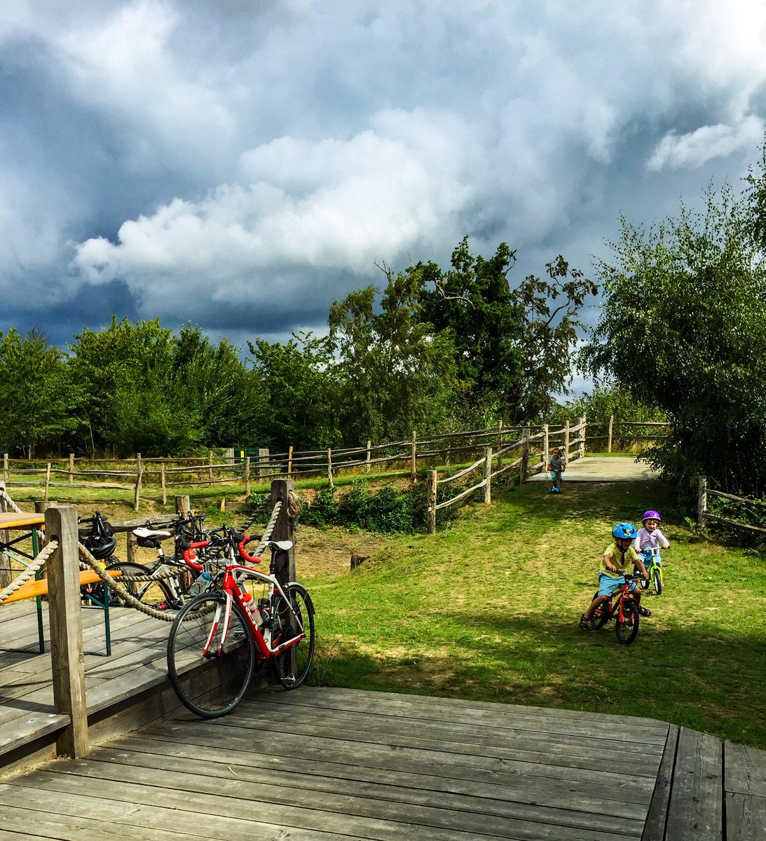 The little future cyclists and the grown ups in perfect harmony .
This is Kingdom 🚲 .
#kingdom #cycleclub #kidsfriendly #kingdomcommunity #cyclists