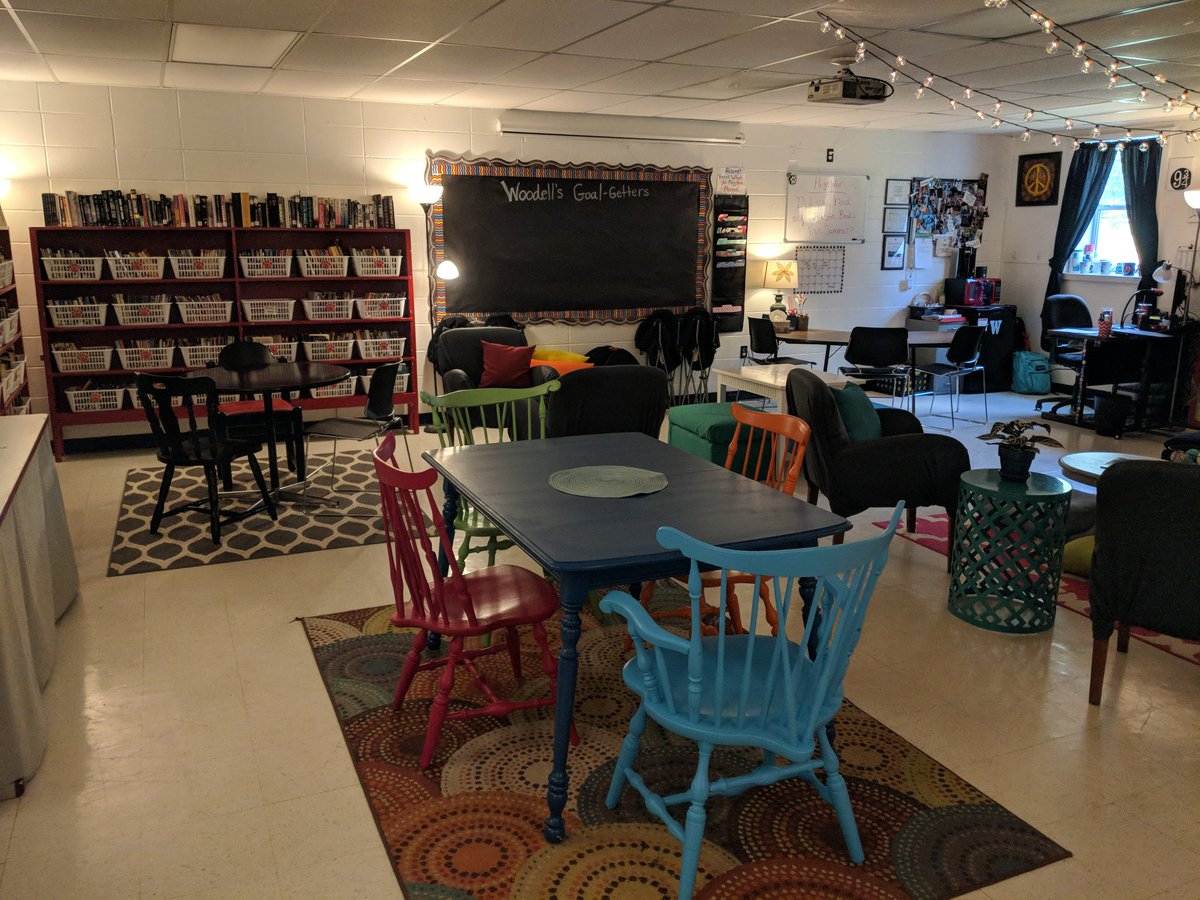 A_Woodell's tweet photo. I transformed my classroom this year! @LeadHillSchools @SummitPS https://t.co/JwleU1PwQy
