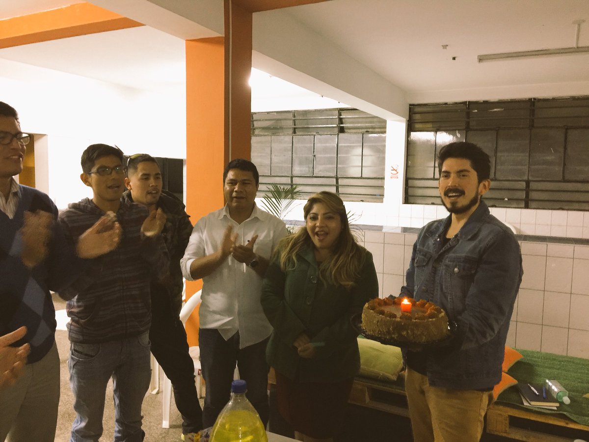 Hub_IcaOF's tweet image. ICA OPEN FUTURE_ #CrowdLinking
Nuestros #Crowdworkers de la #Generación1 compartieron experiencias con los finalistas de la #Generación2 en el #CrowdworkingTecnológICA 
#Networking
@Gore_Ica @FundacionTefPe @el_BID @PeruOpenFuture_